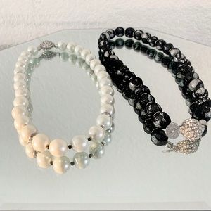 NWOT White House Black Market Pearl Necklace Set